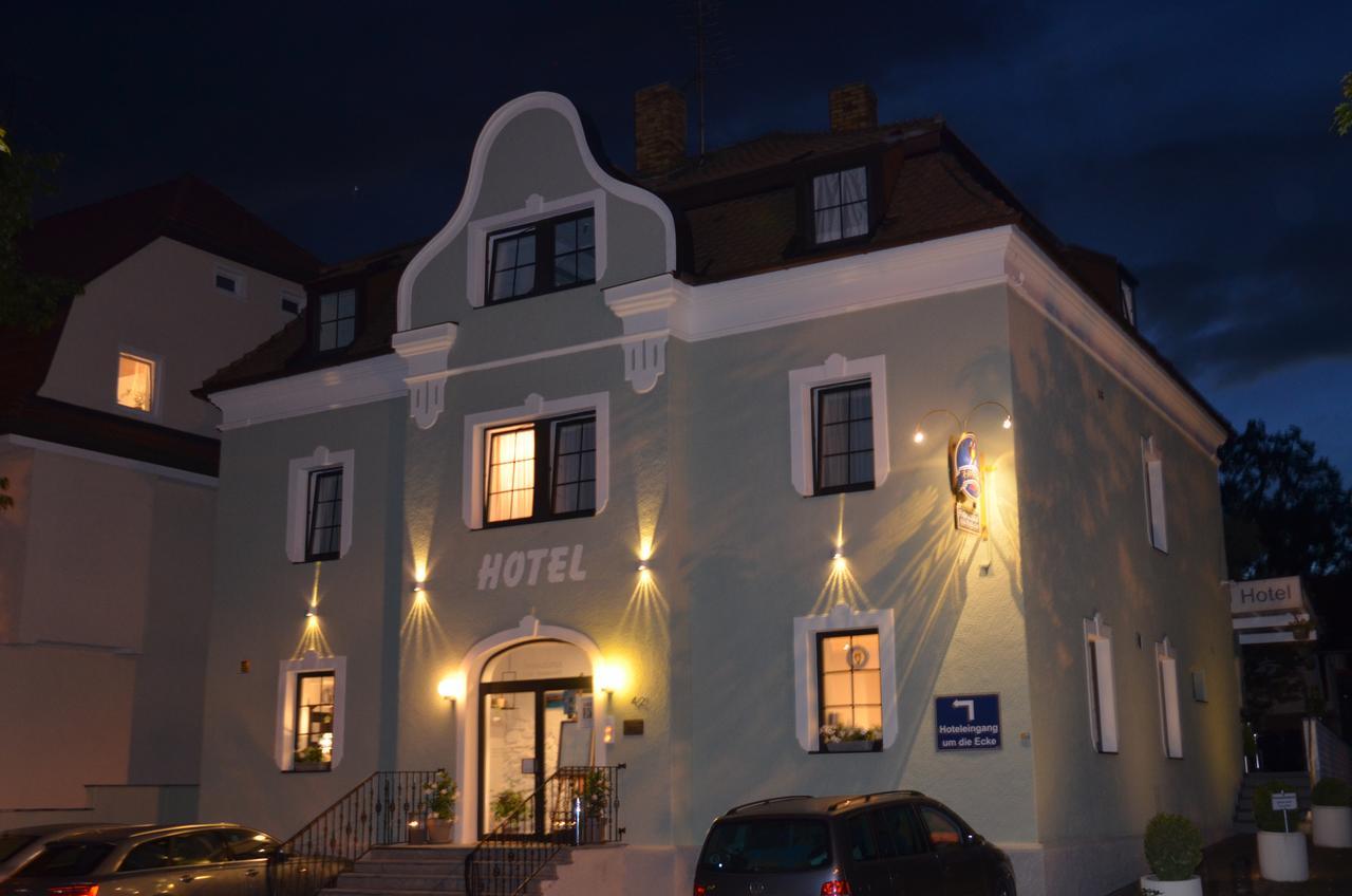 City Hotel Franziska Щраубинг Екстериор снимка