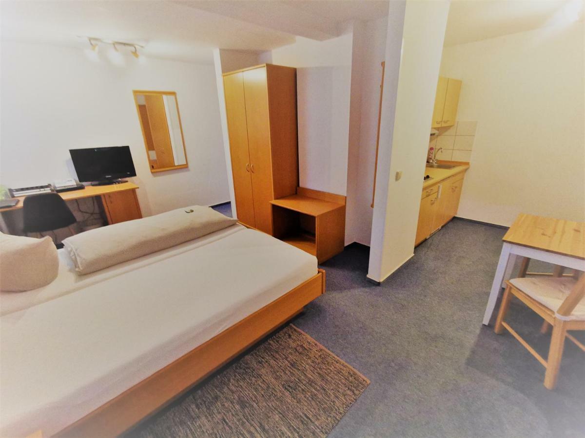 City Hotel Franziska Щраубинг Екстериор снимка