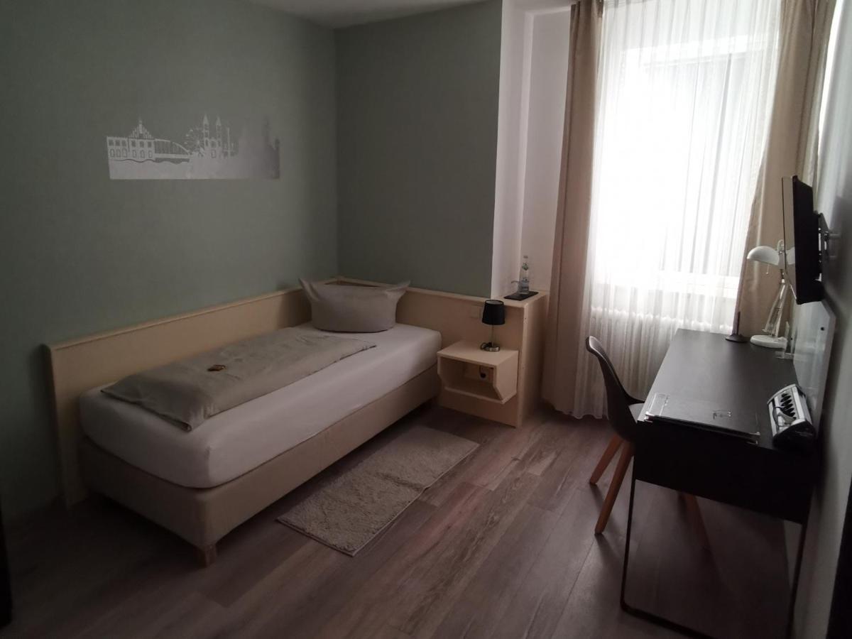 City Hotel Franziska Щраубинг Екстериор снимка